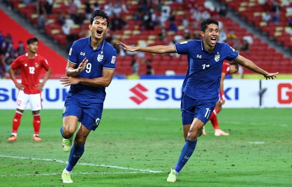 het-chat-vat-voi-world-cup-thai-lan-lai-cham-tre-ban-quyen-aff-cup