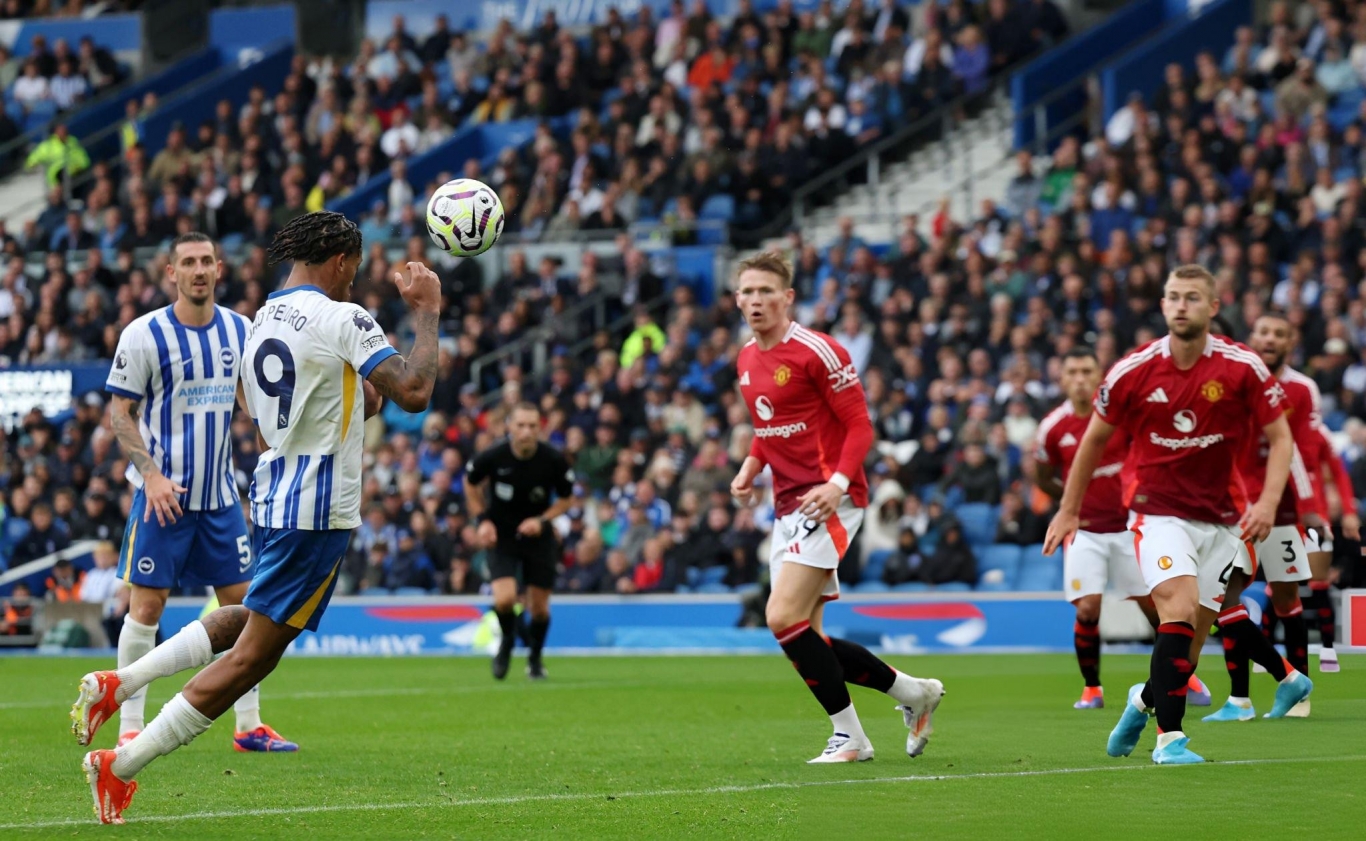 Joao Pedro đem về chiến thắng cho Brighton