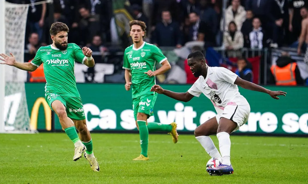 Angers vs Saint-Étienne (22:00 &#8211; 26/10) | Xem lại trận đấu